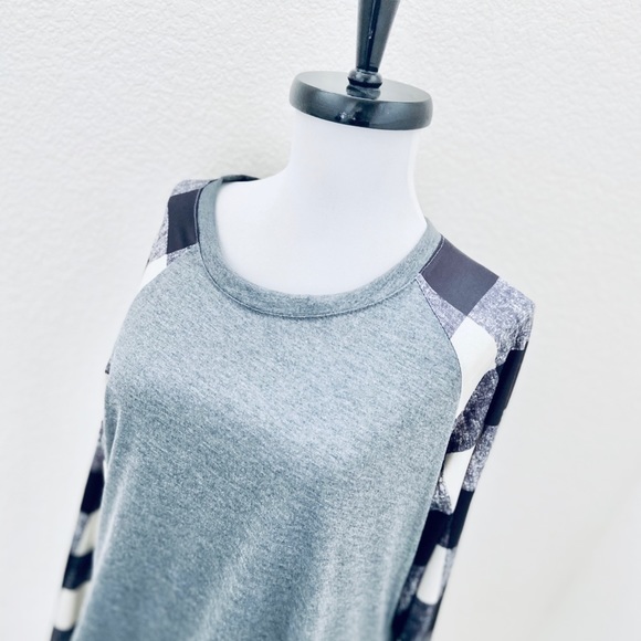 Buffalo Plaid Tee - Picture 1 of 6